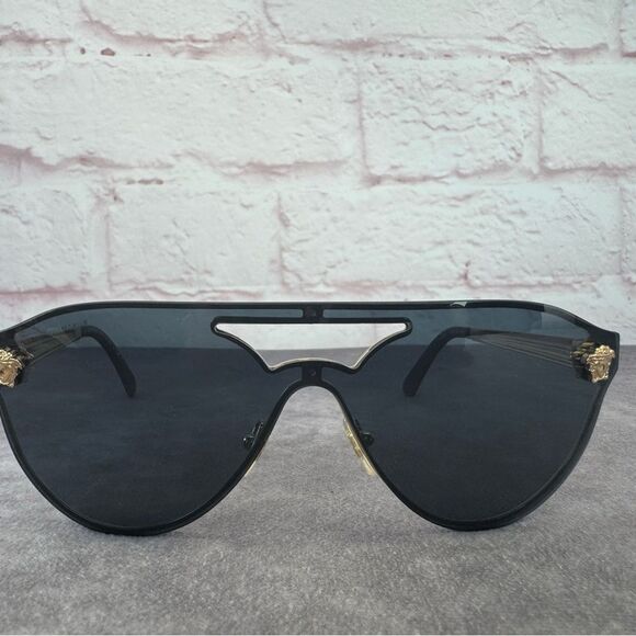 Versace VE2161 Gold/Grey Aviator Sunglasses - Picture 6 of 14